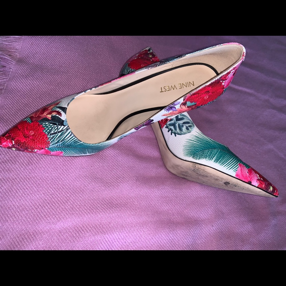 Heels - Picture 3 of 4
